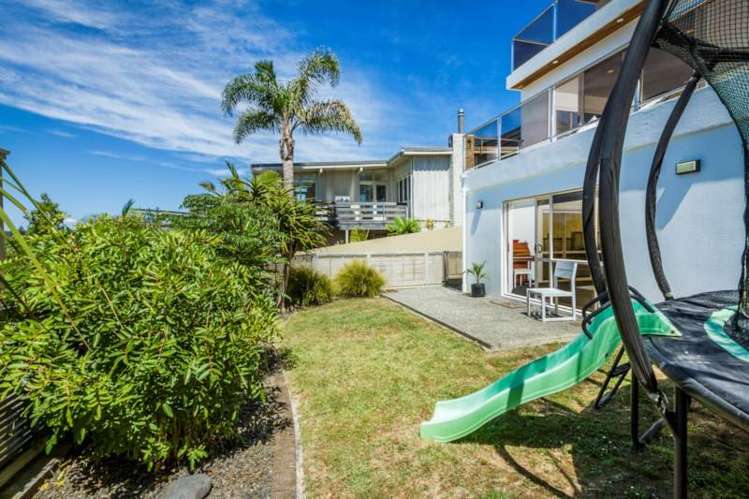 2/25 Churchill Road Murrays Bay_46