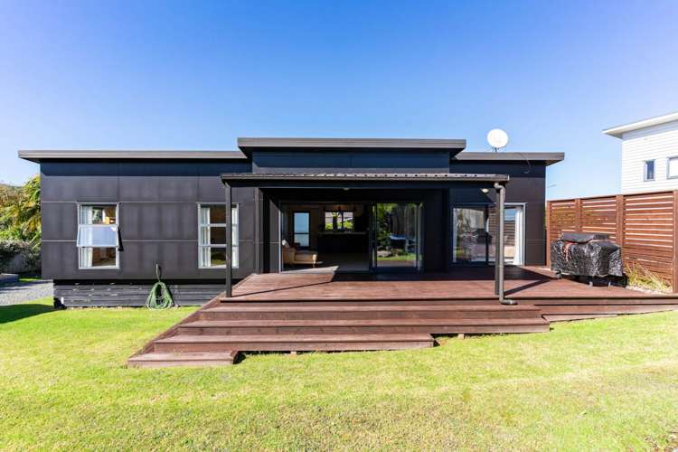 13 Te Whai Street Mangawhai Heads_14