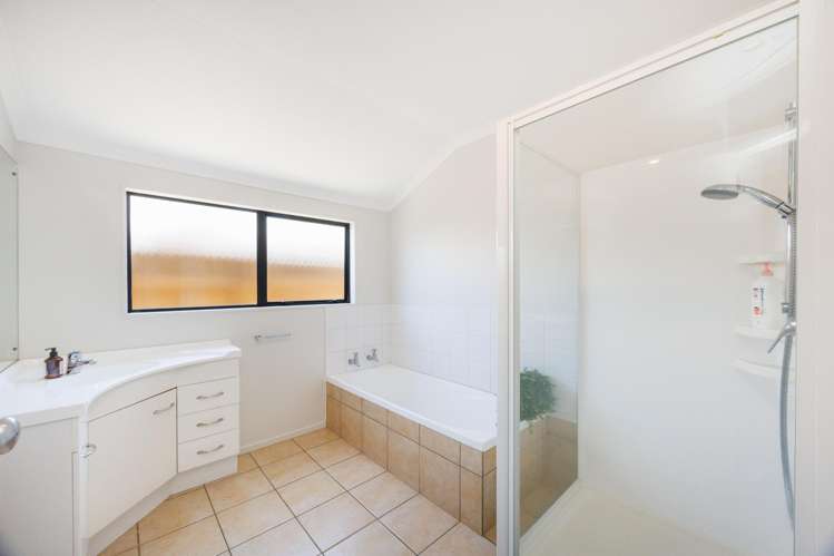 110 Peter Hall Drive Kelvin Grove_17