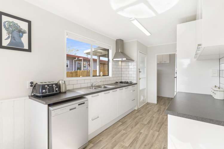 83 Te Irirangi Drive Clover Park_8