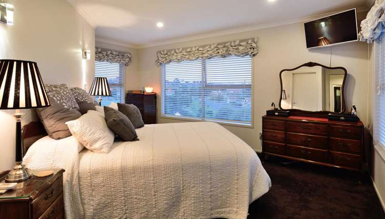 7 Bella Vista Drive Gulf Harbour_15