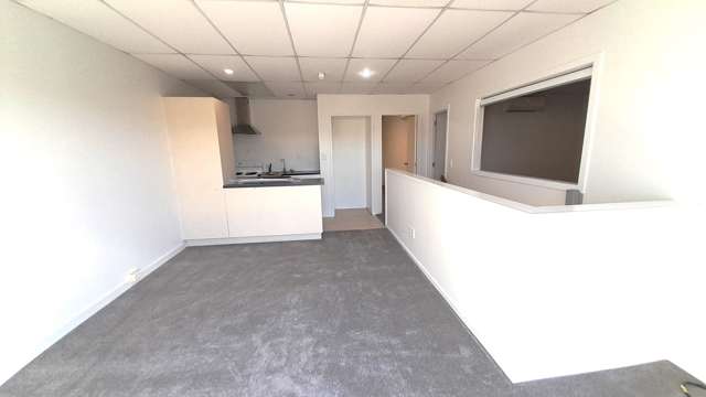 22/6 Airborne Road Albany_2