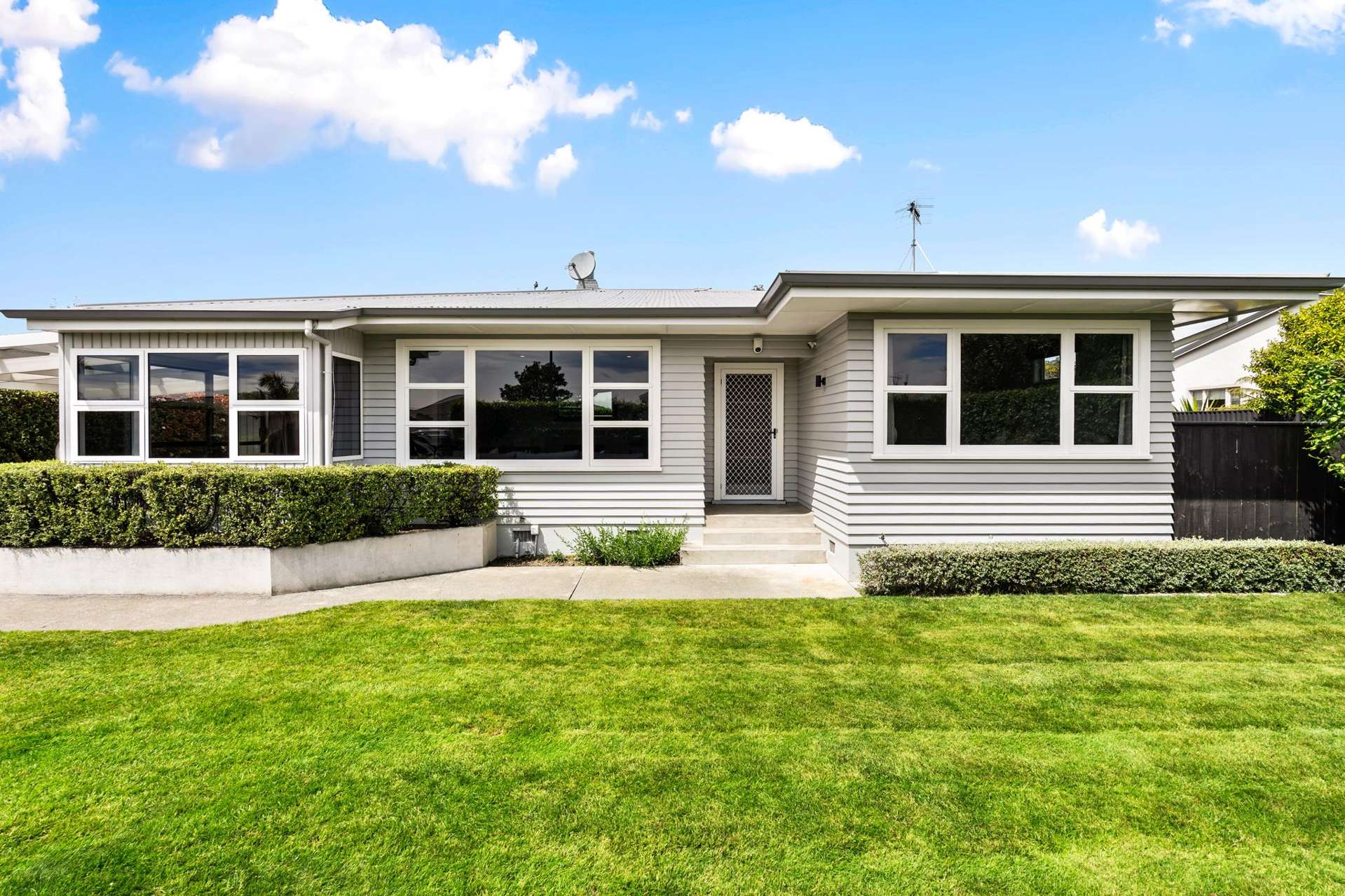 111 Nottingley Road Frimley_0