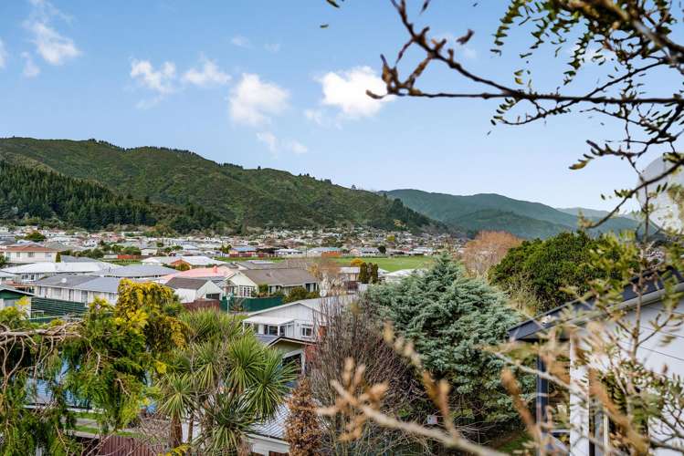 9 Naseby Grove Wainuiomata_22
