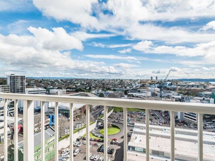 1229/72 Nelson Street Auckland Central_5