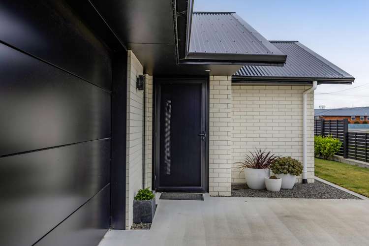 21 Erin Street Hawera_1