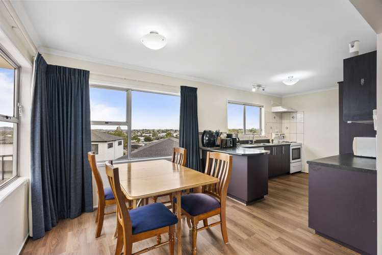 4183 Great North Road Glen Eden_12