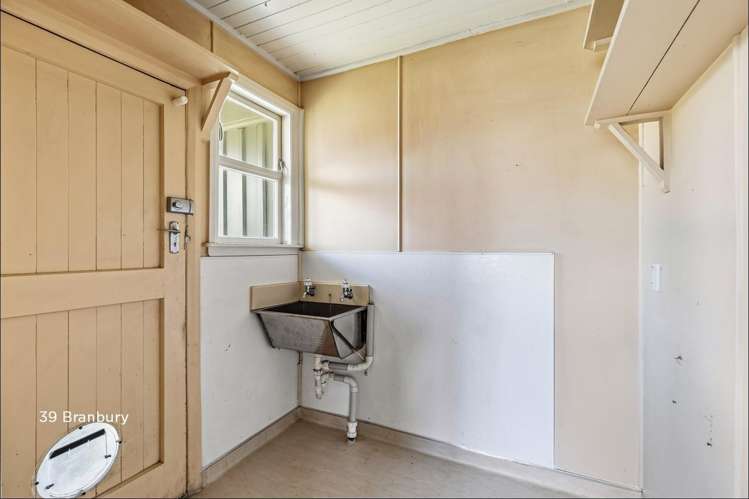 39 - 41 Banbury Crescent Fairfield_4