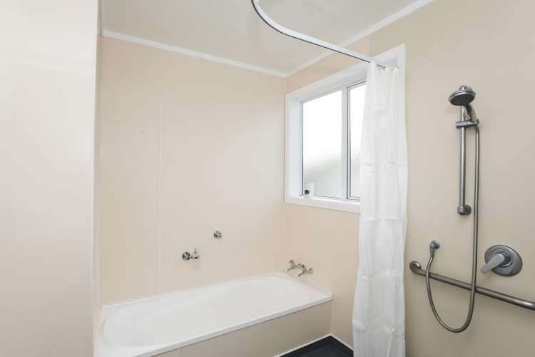 9 Lewis Street Kaiti_12