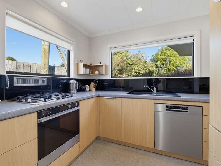 36 Ocean View Place Southbridge_16