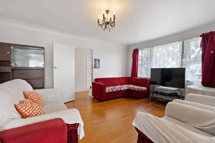 1 Tamariki Avenue Kelston_10