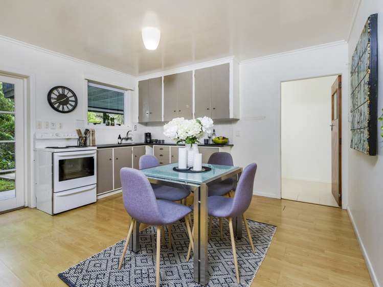 103 Sunrise Avenue Murrays Bay_17