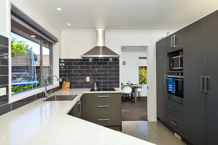 5 Compton Grove Huntington_6