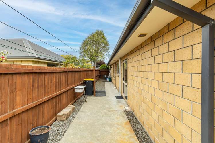 4 Montego Close Shirley_19