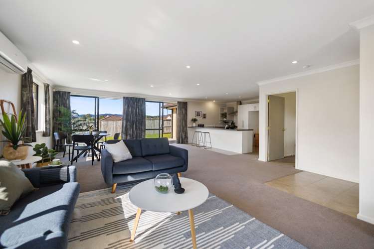 16 Galloway Crescent Pyes Pa_3