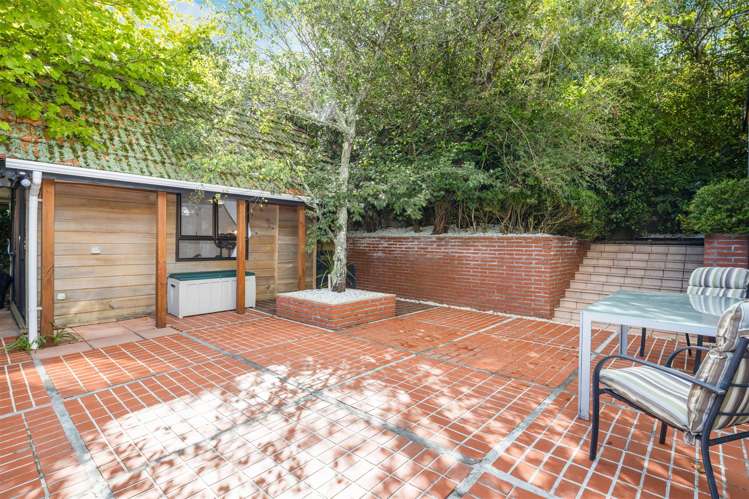 2 Ramsey Place Karori_16