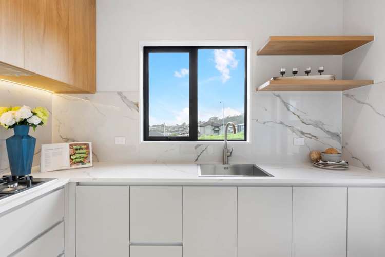 12 Mill Hill Close Flat Bush_17