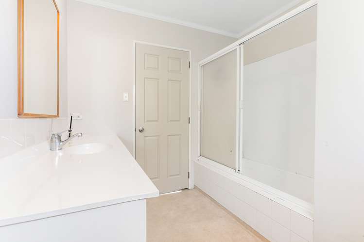 33b Dalwhinnie Parade Highland Park_23