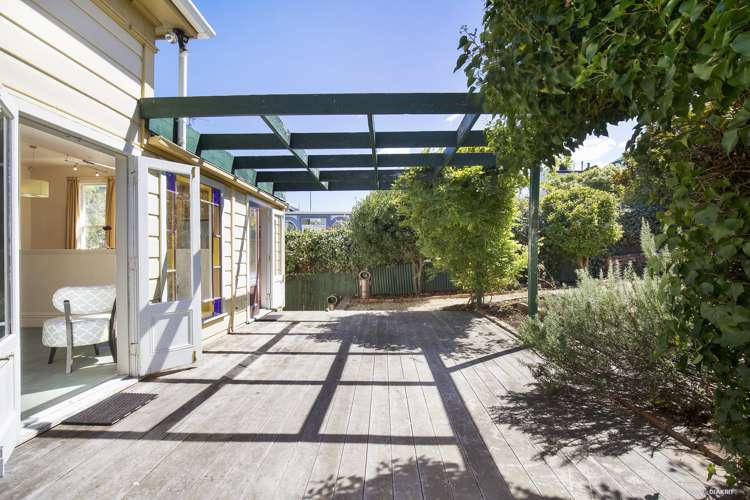 11 Armour Avenue Mount Victoria_20