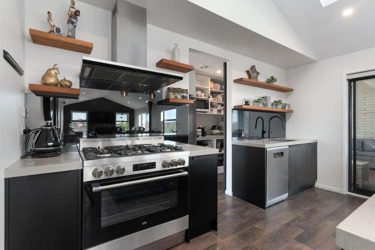 5 Carmella Drive_2