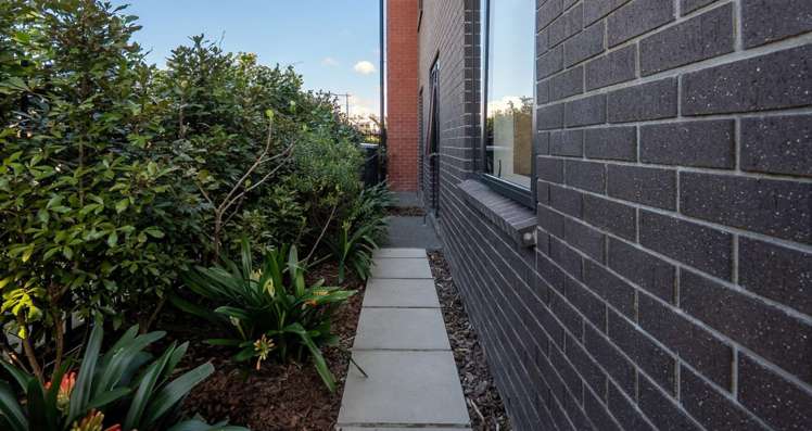 G08/10 Awataha Drive Northcote_3