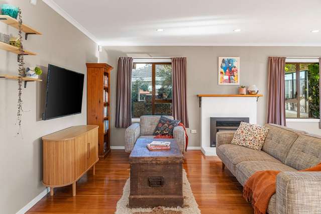 169 Welcome Bay Road Welcome Bay_2