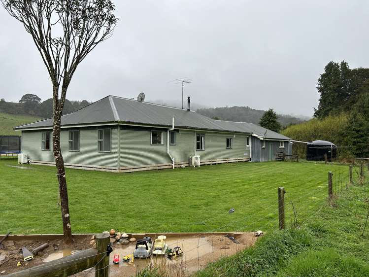 1126 Grove Burn Road Tuatapere_24