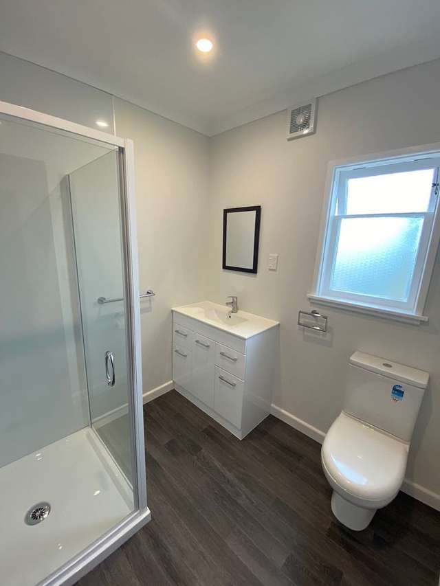 2/229 Featherston Street Palmerston North_2