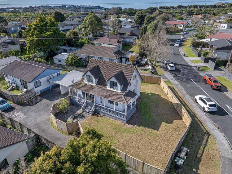 1/107 Santiago Crescent Unsworth Heights_23