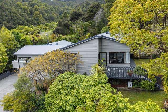 2/103 Horoeka Street Stokes Valley_3