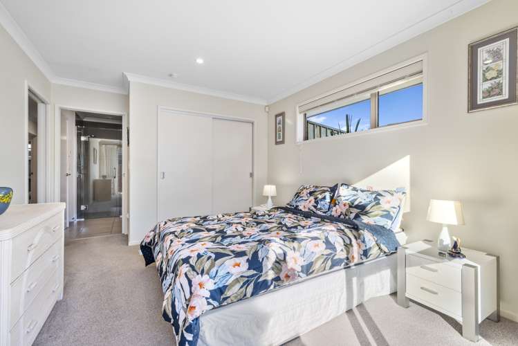 15 Korari Grove Redwoodtown_8