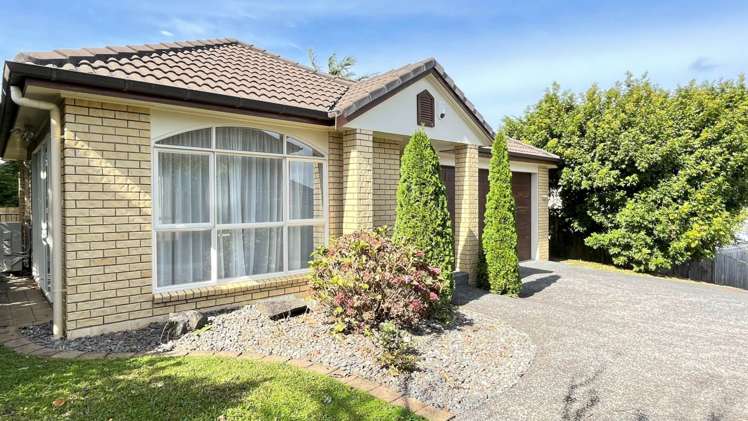 9 Hoani Glade Saint Johns_19