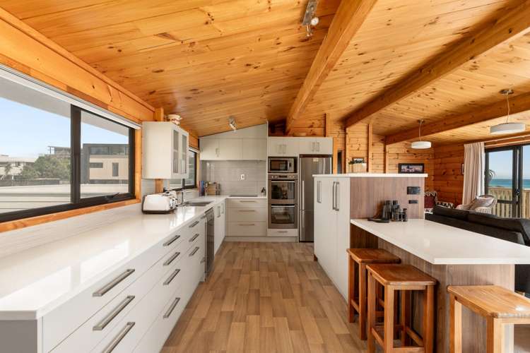 165 Oceanbeach Road Mt Maunganui_14