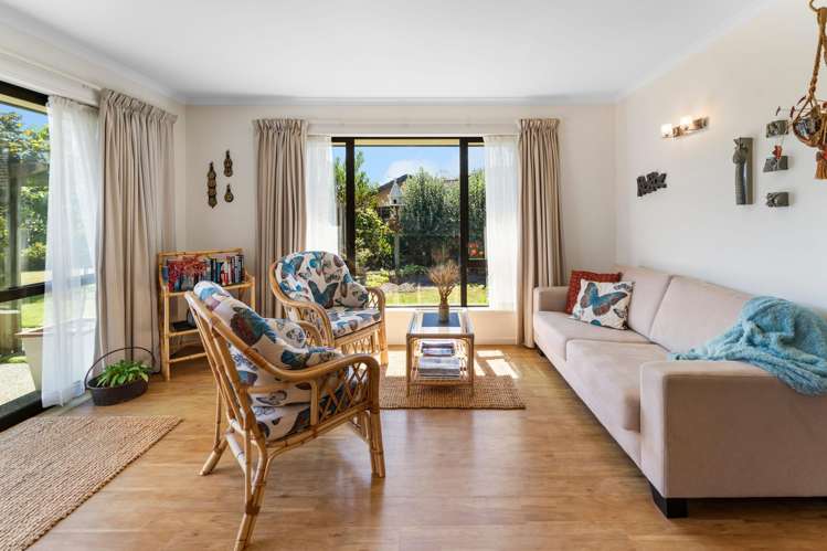 38 Hollybush Drive Brightwater_7