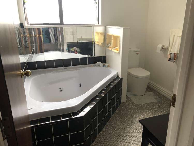 3 Roydon Drive Templeton_14