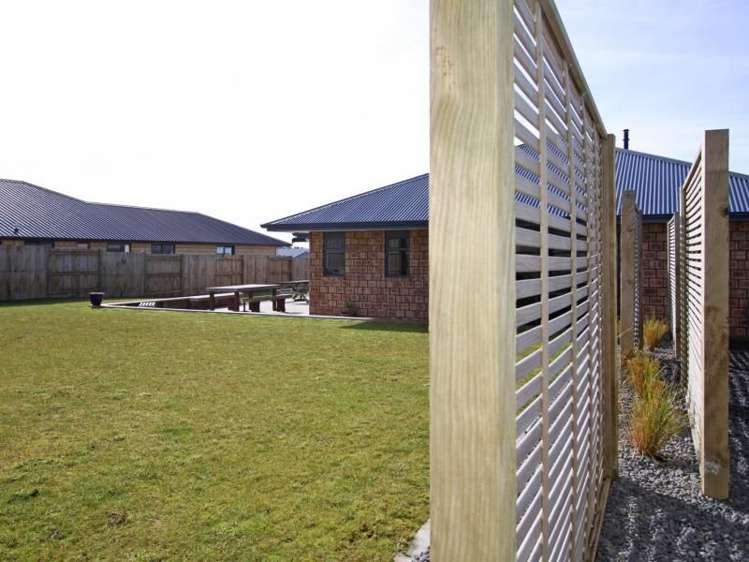 23 Montague Grove Stratford_7