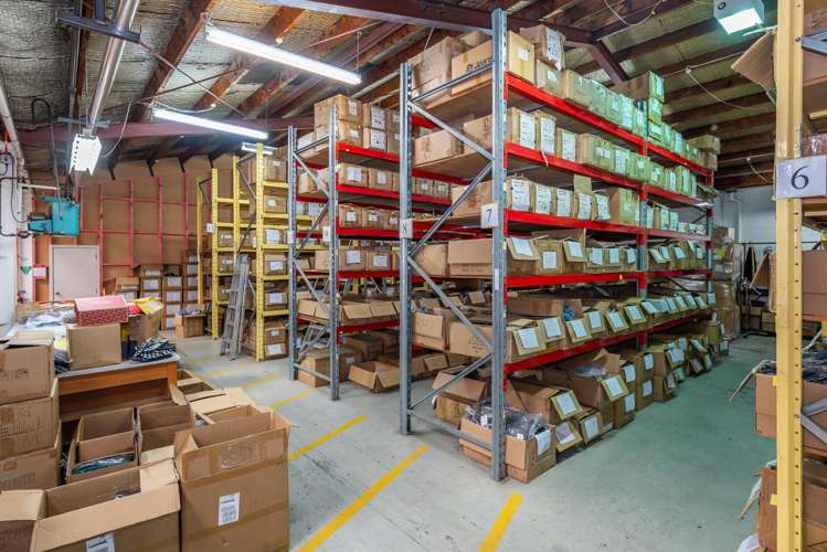 108 Cambridge Street South Levin_5