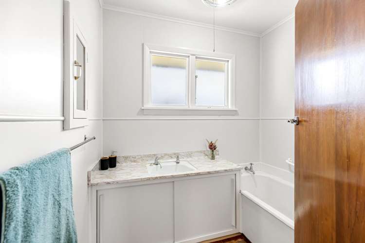 6 Lee Street Southbridge_12