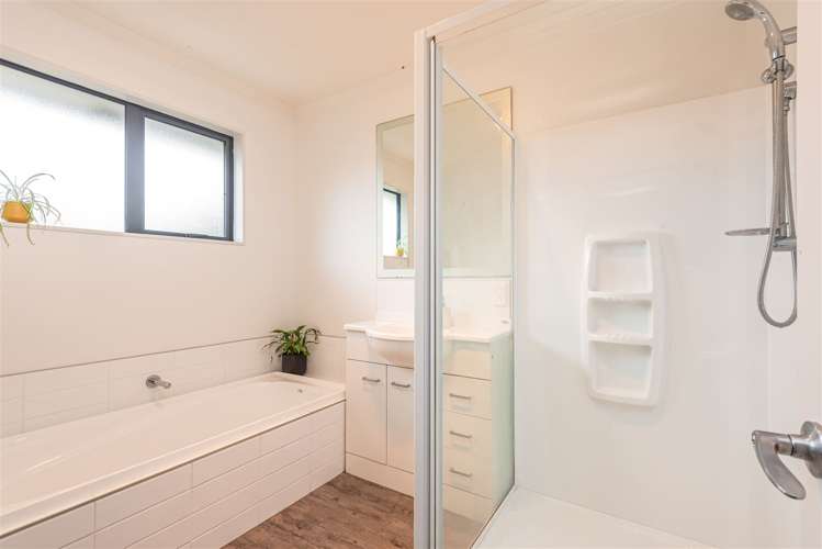 857 Ferry Road Woolston_16