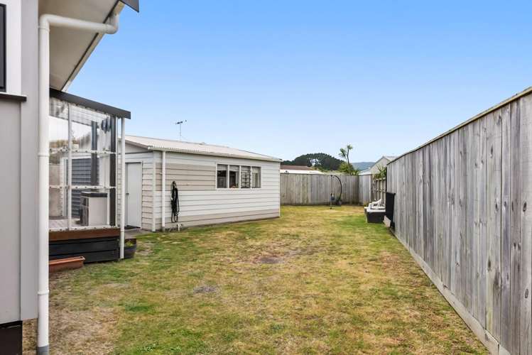 1 Colenso Place ōtaki Beach_19