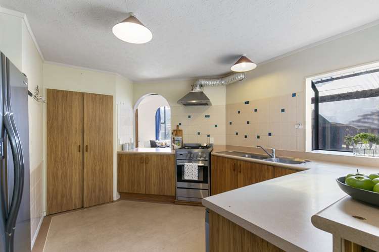 69 Woodhouse Avenue Karori_4