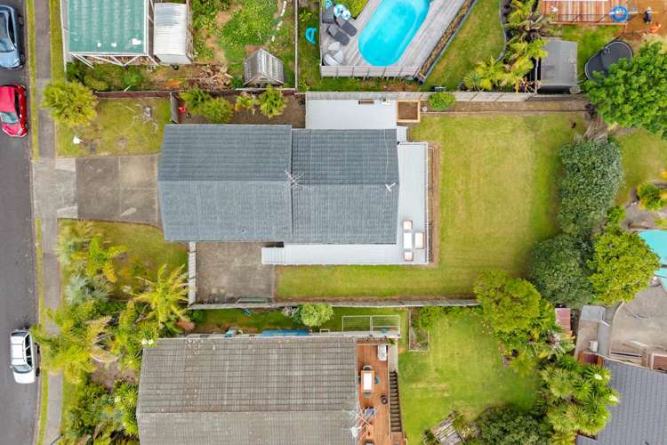 4 Haseler Crescent Mellons Bay_23