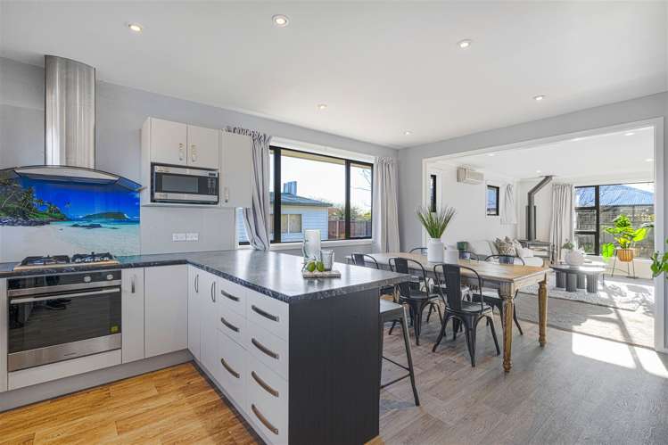 327 Ferry Road Waltham_5