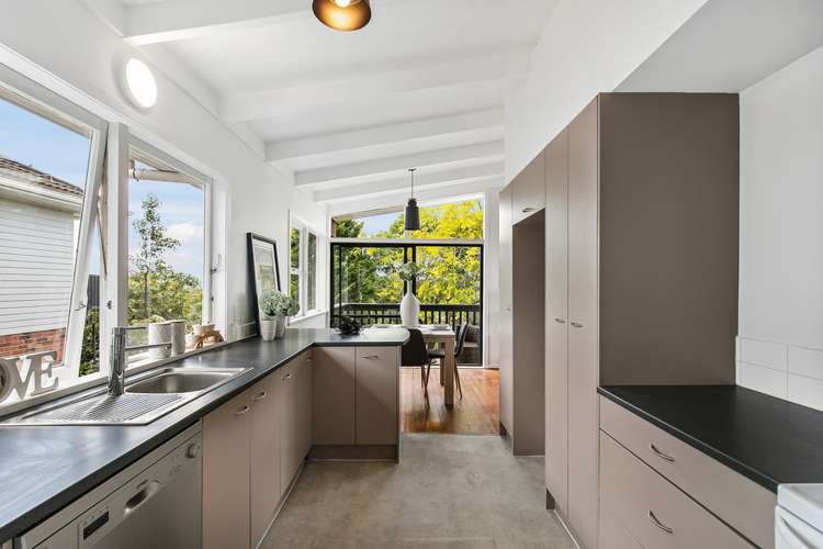 14 Hilling Street Titirangi_5