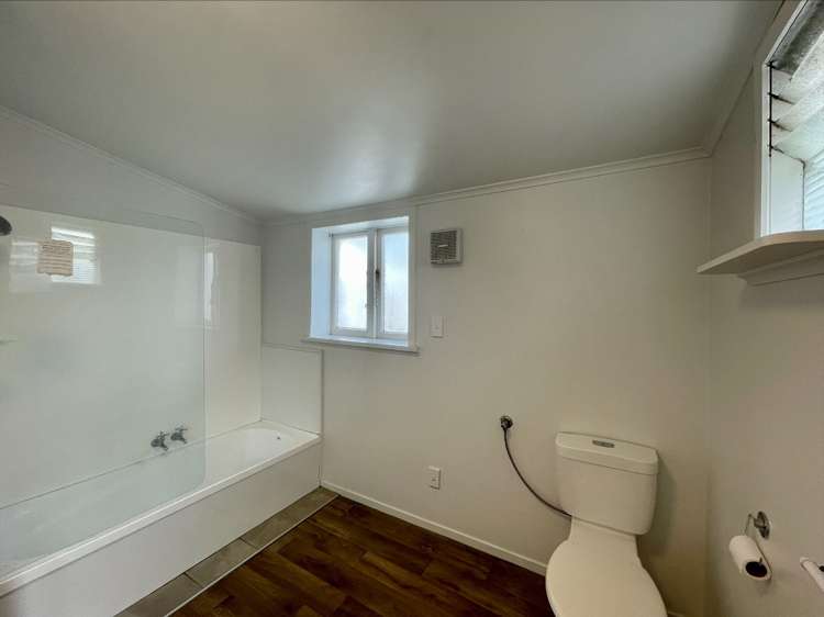 5 Barrack Street Wanganui Central_10