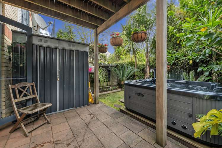 14/3 Ambrico Place New Lynn_21
