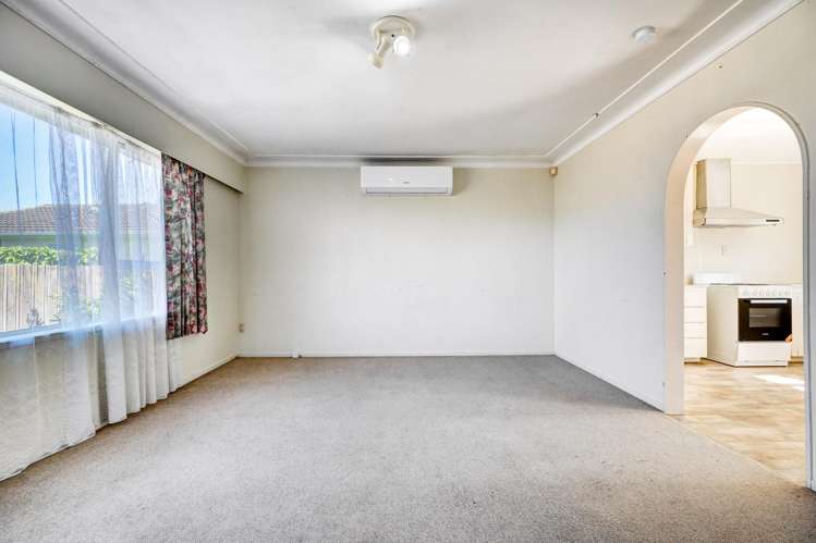 2/34a Kelvin Road Papakura_5
