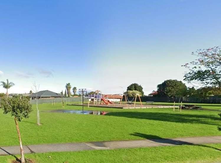 5 Robin Brooke Drive Flat Bush_9