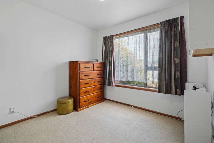 41 Kathleen Crescent Hornby_13