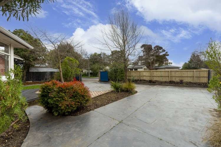 30 Hassals Lane Waltham_10